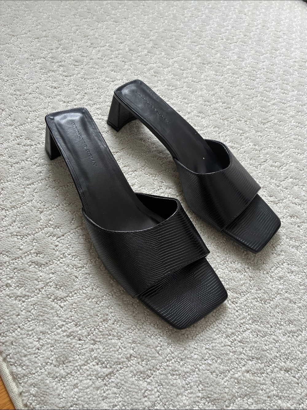 90’s Women's Black Square-Toe Slide Heels